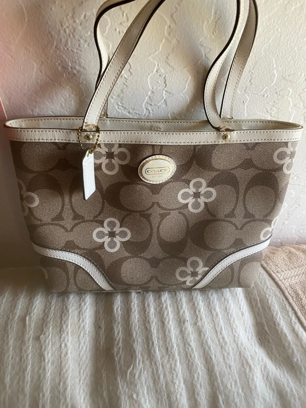 Coach Beige and White Signature Canvas Tote - Picture 1 of 7